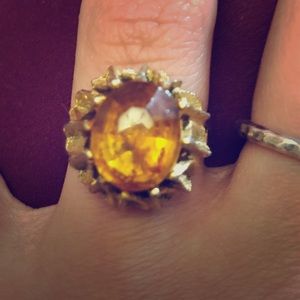 Adjustable fashion ring